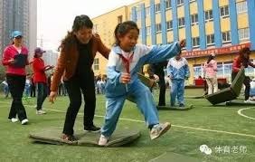 德甲焦点战：霍芬海姆VS勒沃库森，攻防对决谁主沉浮？