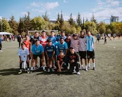 索帅：我执教曼联时成绩其实不错 穆帅说得对挪威教头索尔斯克亚执教贝西克塔斯，称其为“家人”，强调执教曼联的艰难，但认为最终成绩不错。